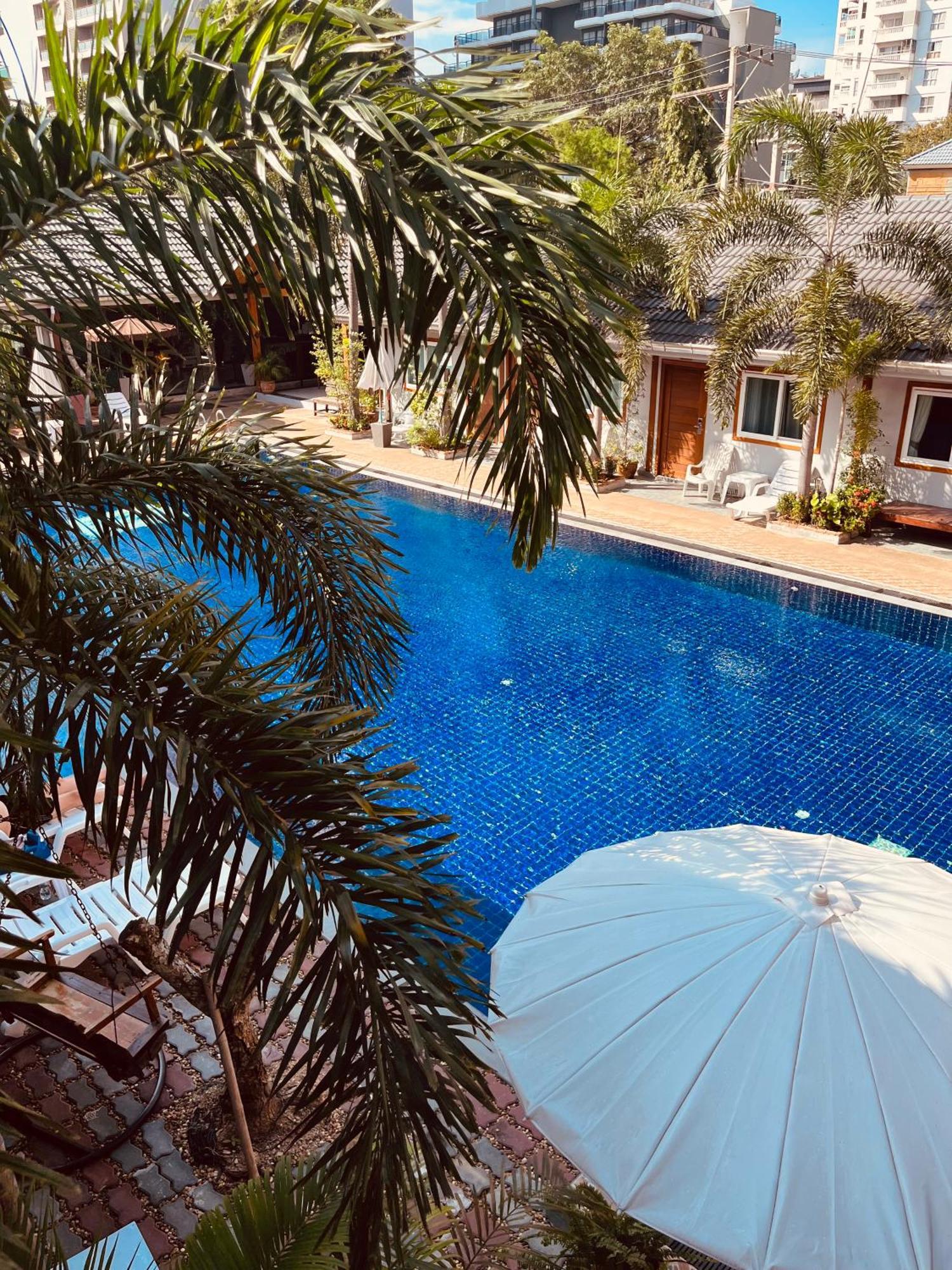 Paradise Land Resort Pattaya Extérieur photo
